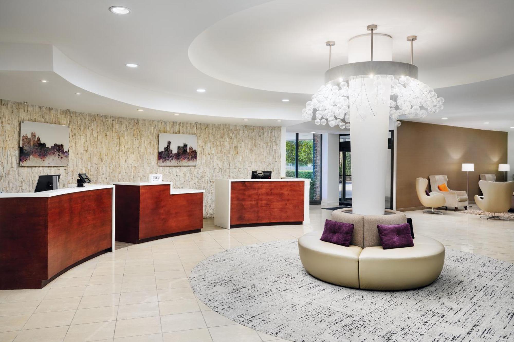فندق دبل تري باي هيلتون أتلانتا نورث درويد هيلز/إيموري إيريا Druid Hills المظهر الخارجي الصورة